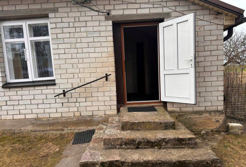 Parduodamas namas Šniūrų k., Šalčininkų r. sav., 69.48 m² ploto 3 kambariai 10