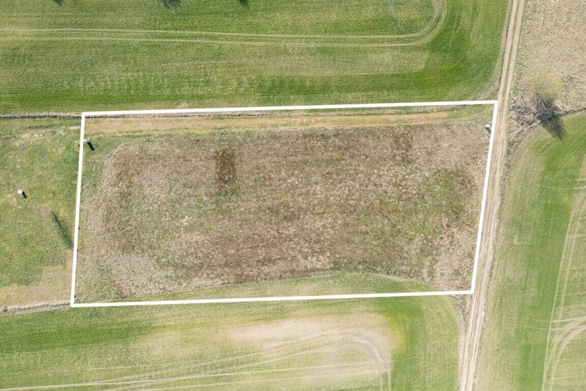 Parduodamas sklypas Vyšnių g., Jaglimainių k., 36 a ploto 7