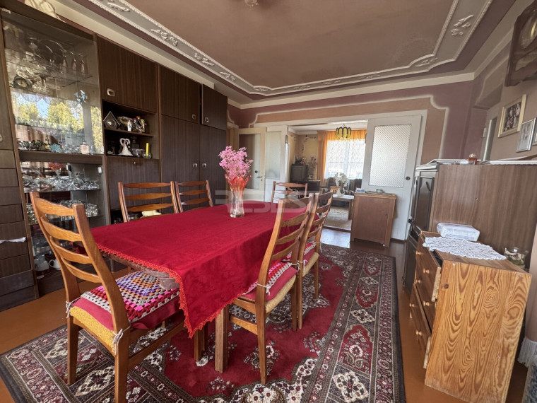 Parduodamas namas Skaudvilės m., Tauragės r. sav., 188.08 m2 ploto, 1 aukštai 12