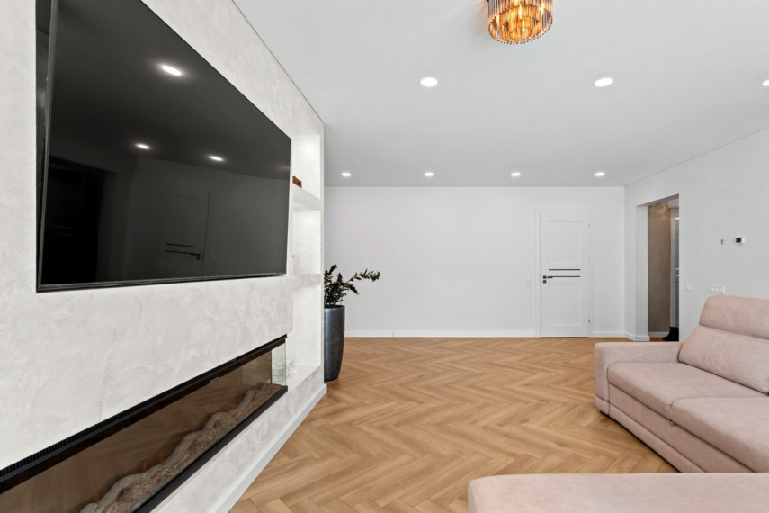 Parduodamas namas Žaibo g., Raizgių k., Šiaulių r. sav., 163.49 m2 ploto, 1 aukštai 7