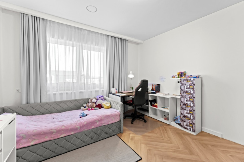 Parduodamas namas Žaibo g., Raizgių k., Šiaulių r. sav., 163.49 m2 ploto, 1 aukštai 20