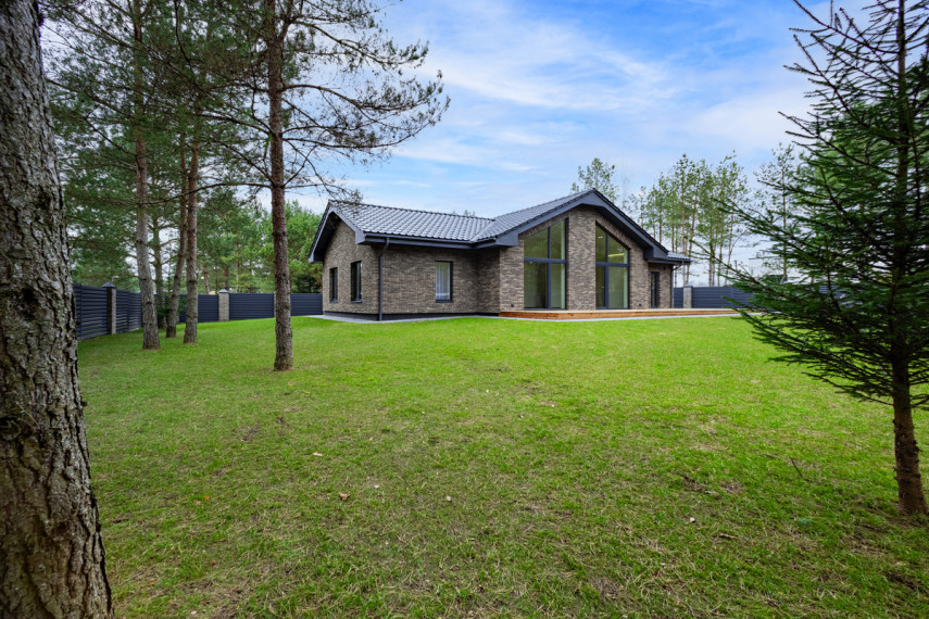 Parduodamas namas Vilniaus r. sav., Raudondvario k., Beržyno, 128.65 m2 ploto, 1 aukštai 2