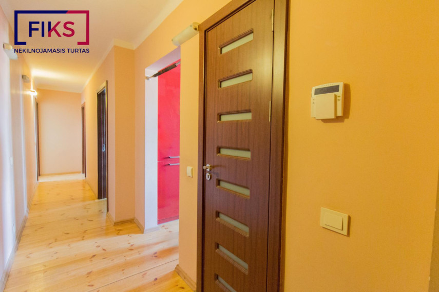Parduodamas butas Savanorių pr., Žaliakalnis, Kauno m., Kauno m. sav., 56 m² ploto 3 kambariai 21