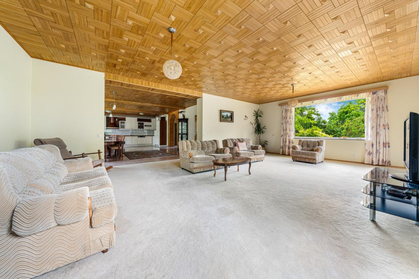 Parduodamas namas Padumblės k., Trakų r. sav., 800.00 m² ploto 9 kambariai 20