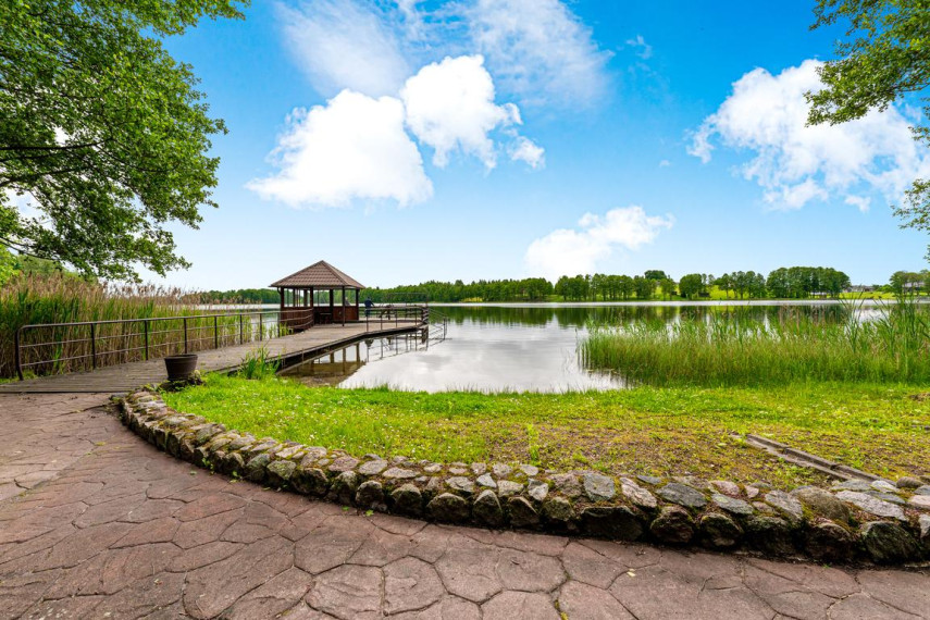 Parduodamas namas Padumblės k., Trakų r. sav., 800.00 m² ploto 9 kambariai 8
