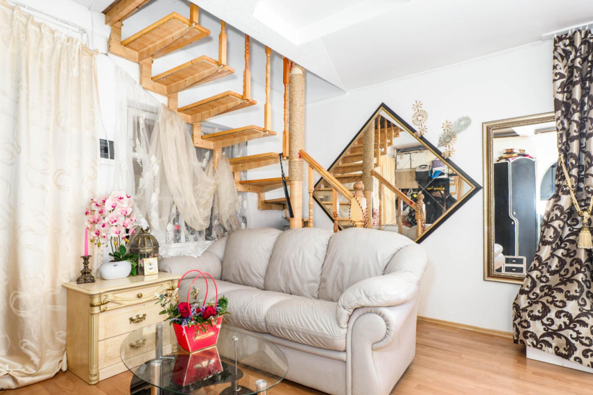 Parduodamas namas Žvaigždžių g., Naujojo Lentvario k., Trakų r. sav., 177.00 m² ploto 4 kambariai 10