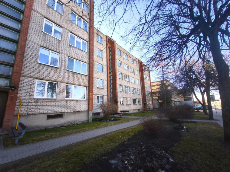 Parduodamas butas J. Biliūno g., Anykščių m., Anykščių r. sav., 50.00 m² ploto 2 kambariai 12