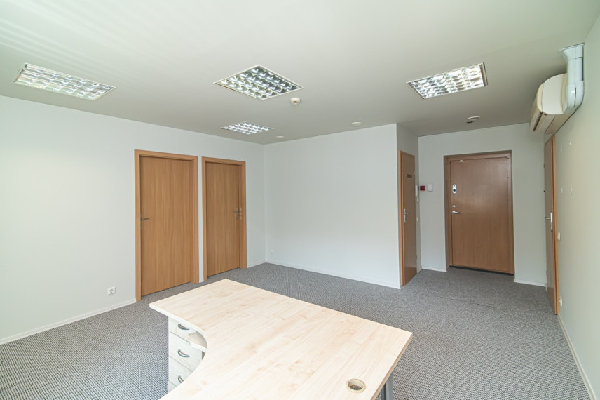 Parduodamos administracinės, kitos paskirties, paslaugų, prekybos patalpos Kęstučio g., Vilniaus m., Vilniaus m. sav., 57.13 m2 ploto 9