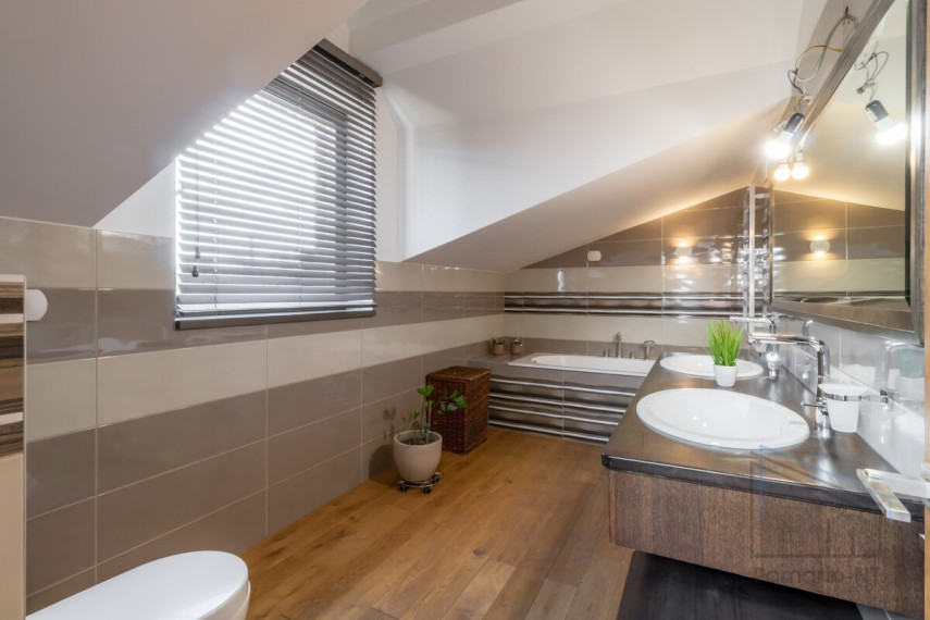 Parduodamas namas Priekulės I k., Klaipėdos r. sav., 249 m2 ploto, 1 aukštai 8
