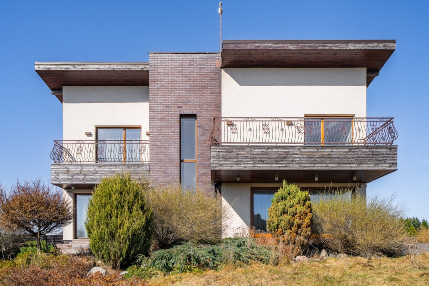 Parduodamas namas Žalumos g., Kryžinės k., Vilniaus r. sav., 283 m2 ploto, 2 aukštai 1