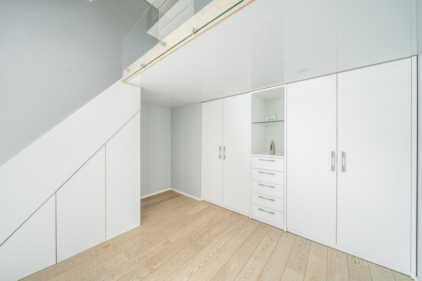 Parduodamas namas Žalumos g., Kryžinės k., Vilniaus r. sav., 283 m2 ploto, 2 aukštai 25