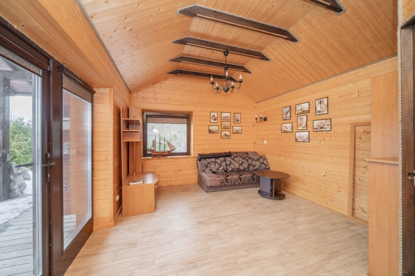 Parduodamas namas Žalumos g., Kryžinės k., Vilniaus r. sav., 283 m2 ploto, 2 aukštai 30