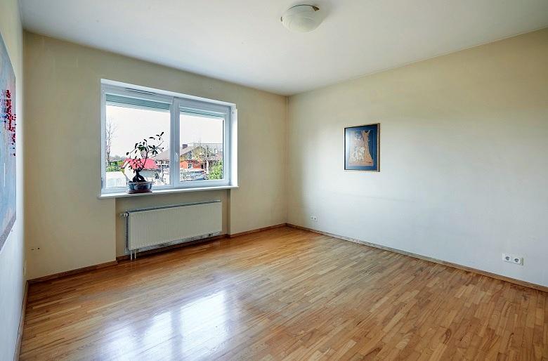 Parduodamas namas Romainių g., Romainiai, Kauno m., Kauno m. sav., 248.00 m² ploto 4 kambariai 7