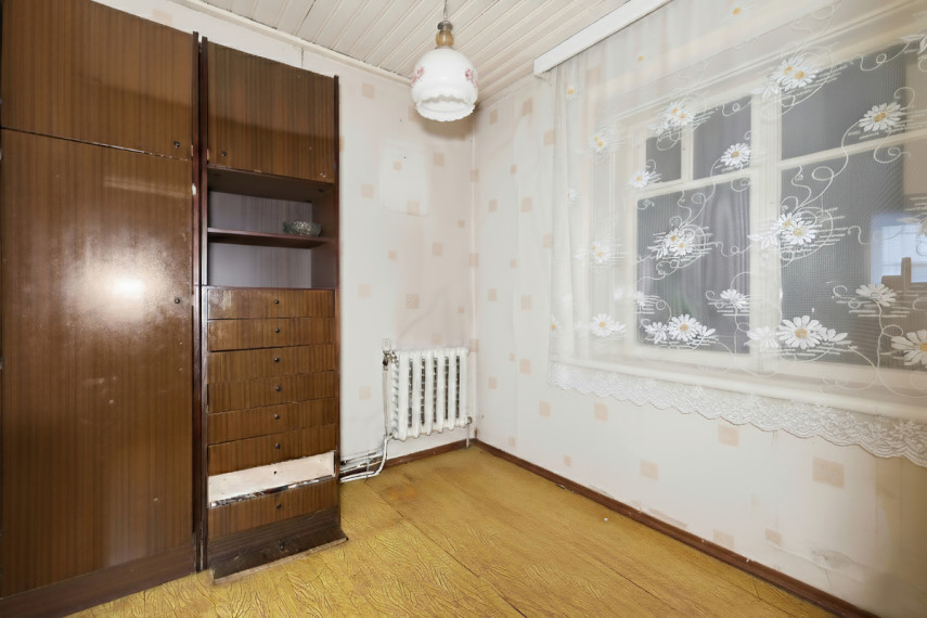 Parduodamas namas P. Bžostovskio g., Šalčininkų m., Šalčininkų r. sav., 98 m2 ploto, 1 aukštai 8