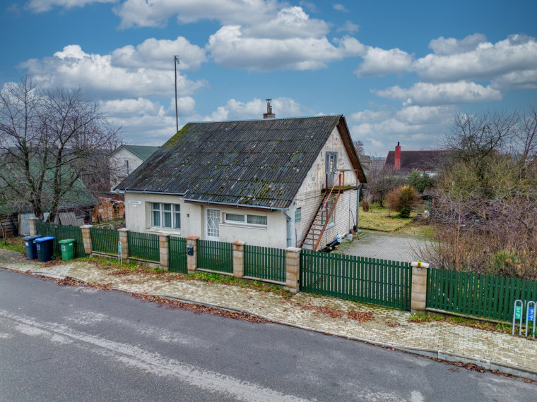 Parduodamas namas P. Bžostovskio g., Šalčininkų m., Šalčininkų r. sav., 98 m2 ploto, 1 aukštai 15