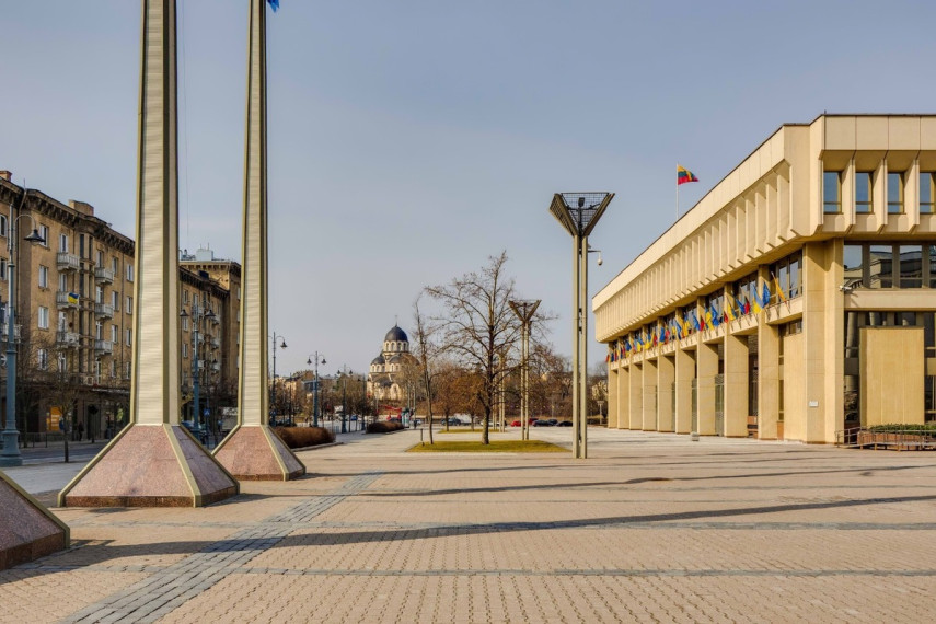 Nuomojamas butas Gedimino pr., Vilniaus m., Vilniaus m. sav., 61.55 m2 ploto, 2 kambariai 33