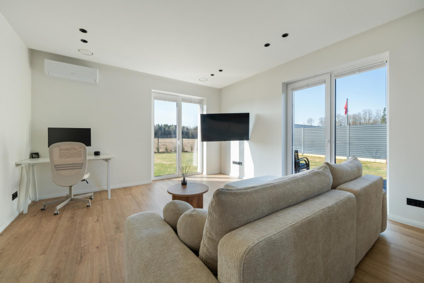 Parduodamas namas Mėnulio g., Nemenčinėlės k., Vilniaus r. sav., 60.64 m² ploto 3 kambariai 5