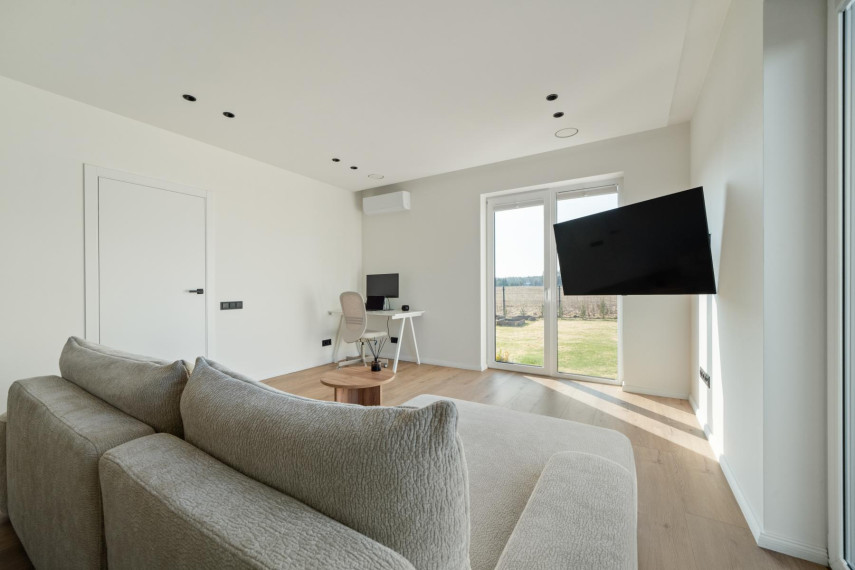 Parduodamas namas Mėnulio g., Nemenčinėlės k., Vilniaus r. sav., 60.64 m² ploto 3 kambariai 6