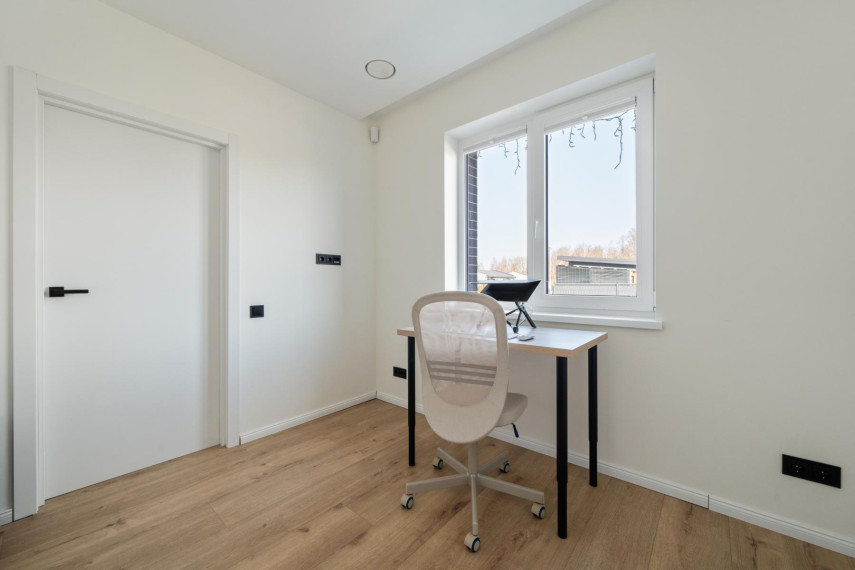Parduodamas namas Mėnulio g., Nemenčinėlės k., Vilniaus r. sav., 60.64 m² ploto 3 kambariai 10