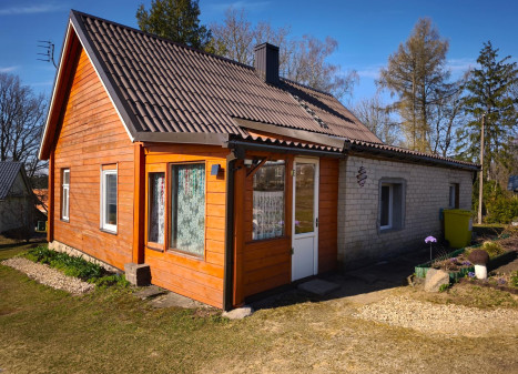 Parduodamas namas Aukštaičių g., Kuktiškių mstl., Utenos r. sav., 66 m² ploto 2 kambariai Parduodamas namas Aukštaičių g., Kuktiškių mstl., Utenos r. sav., 66 m² ploto 2 kambariai