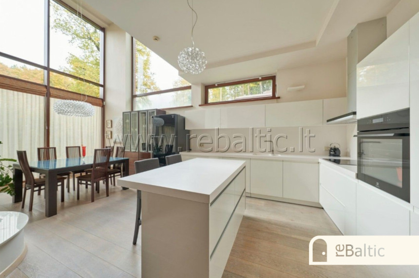 Parduodamas namas Rasų g., Vilniaus m., Vilniaus m. sav., 245 m2 ploto, 2 aukštai 7