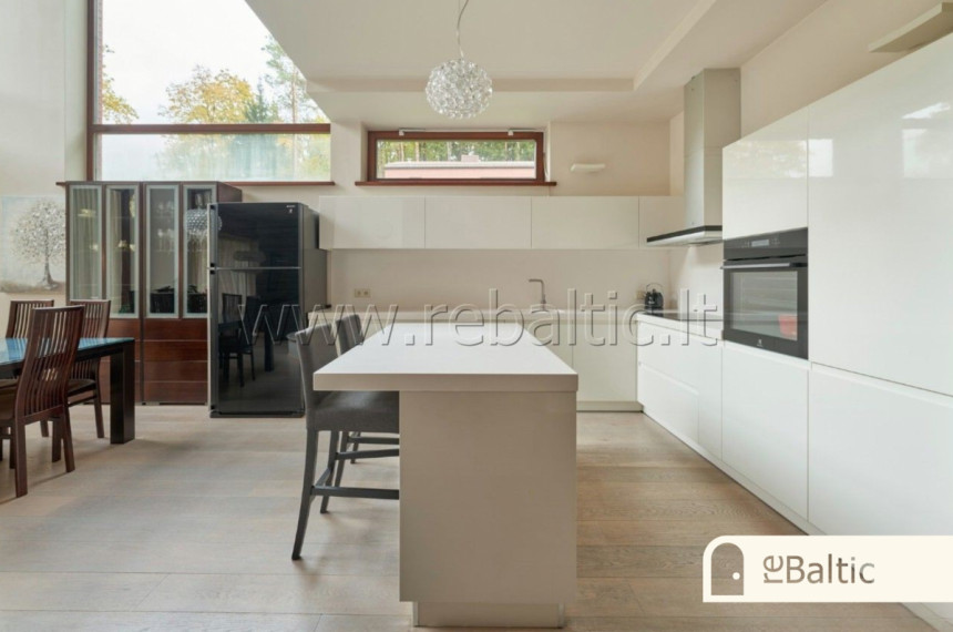 Parduodamas namas Rasų g., Vilniaus m., Vilniaus m. sav., 245 m2 ploto, 2 aukštai 8