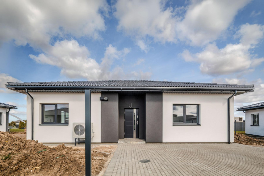 Parduodamas namas Pakalvių g., Trušelių k., Klaipėdos r. sav., 100.00 m² ploto 4 kambariai 2