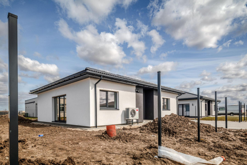 Parduodamas namas Pakalvių g., Trušelių k., Klaipėdos r. sav., 100.00 m² ploto 4 kambariai 3