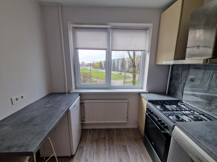 Nuomojamas butas Birželio 23-iosios g., Dainava, Kauno m., Kauno m. sav., 32.00 m² ploto 1 kambarys 4