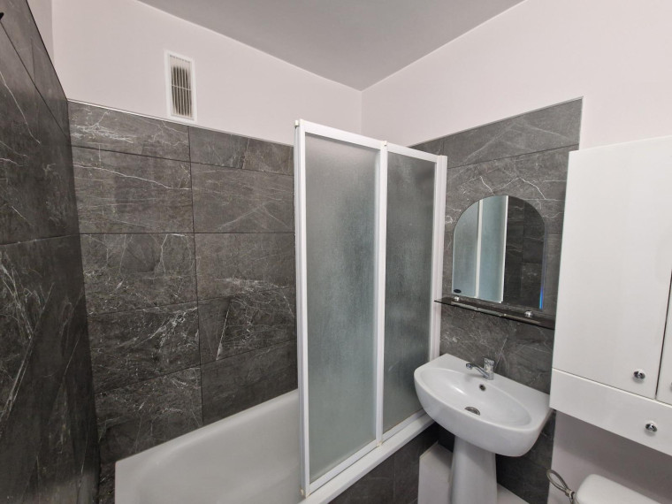 Nuomojamas butas Birželio 23-iosios g., Dainava, Kauno m., Kauno m. sav., 32.00 m² ploto 1 kambarys 7
