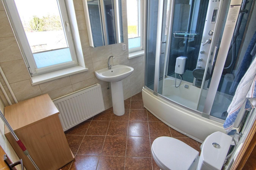 Parduodamas namas Agrastų g., Kelmės m., Kelmės r. sav., 261.83 m² ploto 5 kambariai 16