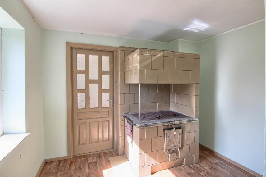Parduodamas namas Agrastų g., Kelmės m., Kelmės r. sav., 261.83 m² ploto 5 kambariai 34