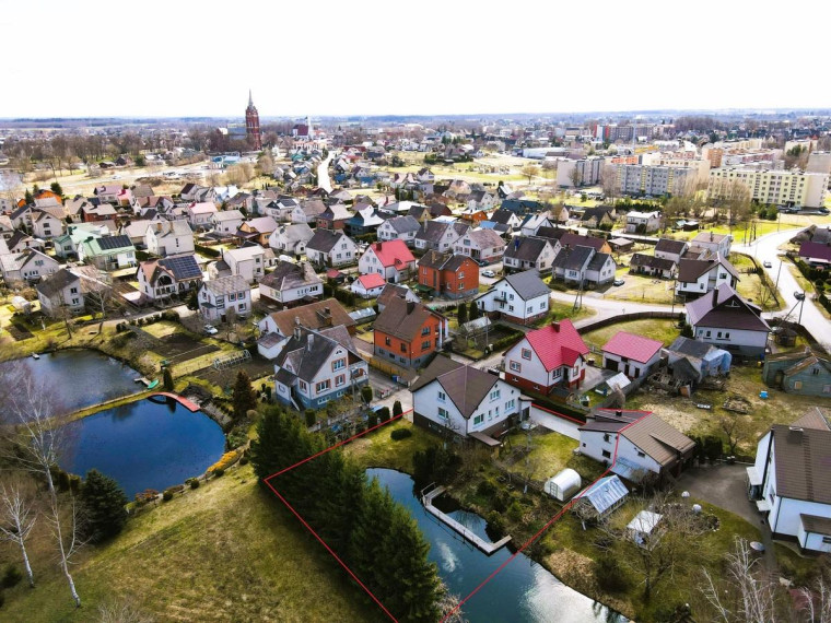 Parduodamas namas Agrastų g., Kelmės m., Kelmės r. sav., 261.83 m² ploto 5 kambariai 5
