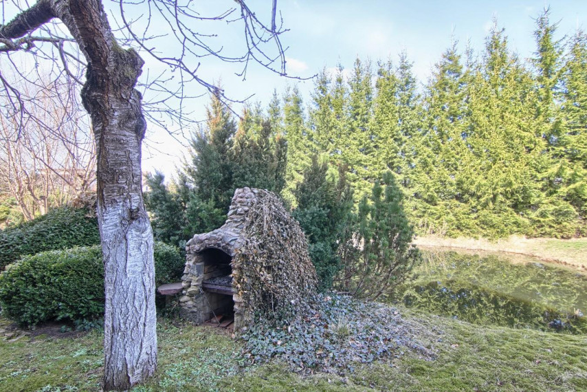 Parduodamas namas Agrastų g., Kelmės m., Kelmės r. sav., 261.83 m² ploto 5 kambariai 42