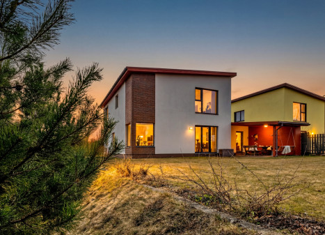 Parduodamas namas Miško g., Vilniaus m., Vilniaus m. sav., 200 m2 ploto, 2 aukštai Parduodamas namas Miško g., Vilniaus m., Vilniaus m. sav., 200 m2 ploto, 2 aukštai