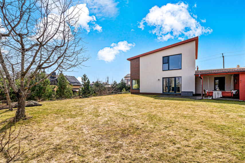 Parduodamas namas Miško g., Antežerių k., Vilniaus r. sav., 200 m2 ploto, 2 aukštai 4