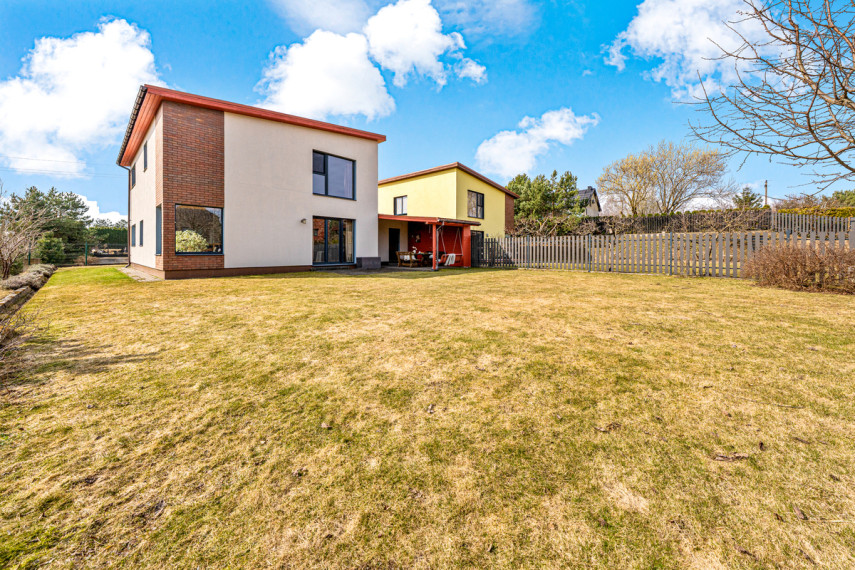 Parduodamas namas Miško g., Antežerių k., Vilniaus r. sav., 200 m2 ploto, 2 aukštai 26