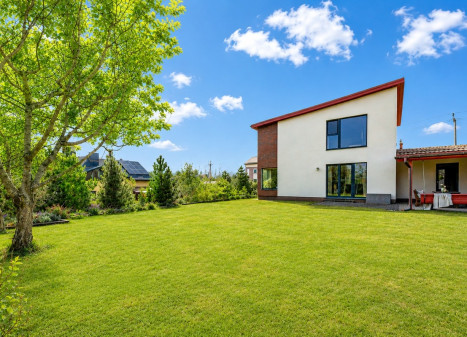 Parduodamas namas Miško g., Antežerių k., Vilniaus r. sav., 200 m2 ploto, 2 aukštai Parduodamas namas Miško g., Antežerių k., Vilniaus r. sav., 200 m2 ploto, 2 aukštai