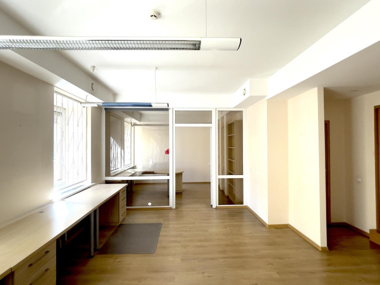 Nuomojamos patalpos J. Basanavičiaus g., Naujamiestis, Vilniaus m., Vilniaus m. sav., 230.00 m² ploto 4