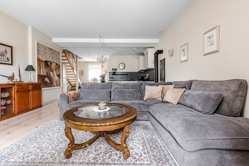 Parduodamas namas Ežero g., Trakų m., Trakų r. sav., 130 m2 ploto, 3 aukštai 10