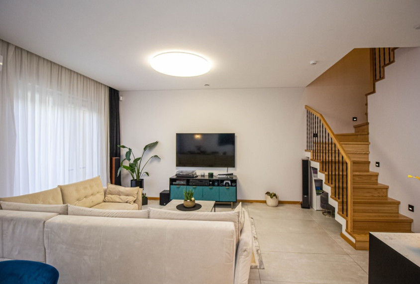 Parduodamas namas Maumedžių g., Giraitės k., Kauno r. sav., 104 m2 ploto, 2 aukštai 5