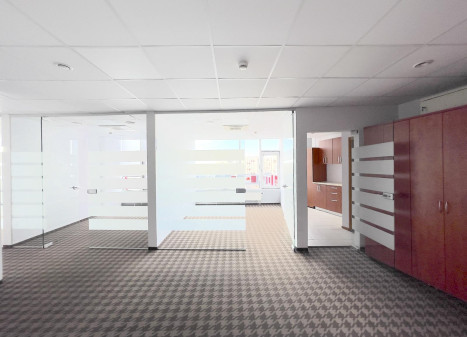Nuomojamos patalpos Ukmergės g., Fabijoniškės, Vilniaus m., Vilniaus m. sav., 113.96 m² ploto Nuomojamos patalpos Ukmergės g., Fabijoniškės, Vilniaus m., Vilniaus m. sav., 113.96 m² ploto