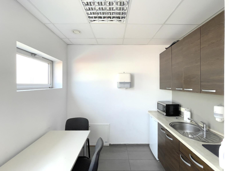 Nuomojamos patalpos Ukmergės g., Fabijoniškės, Vilniaus m., Vilniaus m. sav., 166.00 m² ploto 3