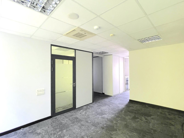 Nuomojamos patalpos Ukmergės g., Fabijoniškės, Vilniaus m., Vilniaus m. sav., 166.00 m² ploto 4