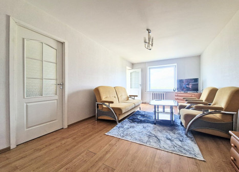 Nuomojamas butas P. Žadeikos g., Fabijoniškės, Vilniaus m., Vilniaus m. sav., 80 m2 ploto, 4 kambariai