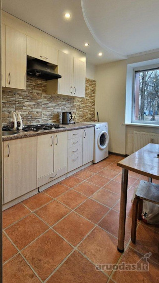 Nuomojamas butas Klaipėdos m., Klaipėdos m. sav., 63.00 m² ploto 3 kambariai 3