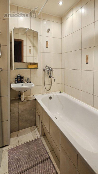 Nuomojamas butas Klaipėdos m., Klaipėdos m. sav., 63.00 m² ploto 3 kambariai 5