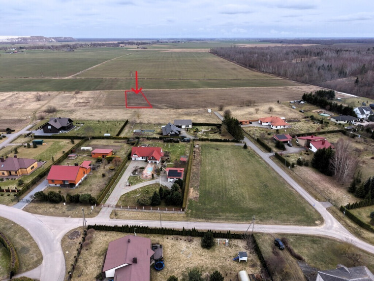 PARDUODAMI DU SKLYPAI ŠALIA VIENAS KITO PELĖDNAGIUOSE, PAPARČIŲ G. 1