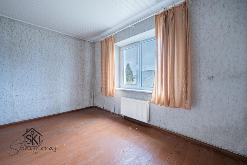 PARDUODAMAS NAMAS SU 12.34 A ŽEMĖS SKLYPU ŠILUTĖJE, ŽALGIRIO G. 17 28