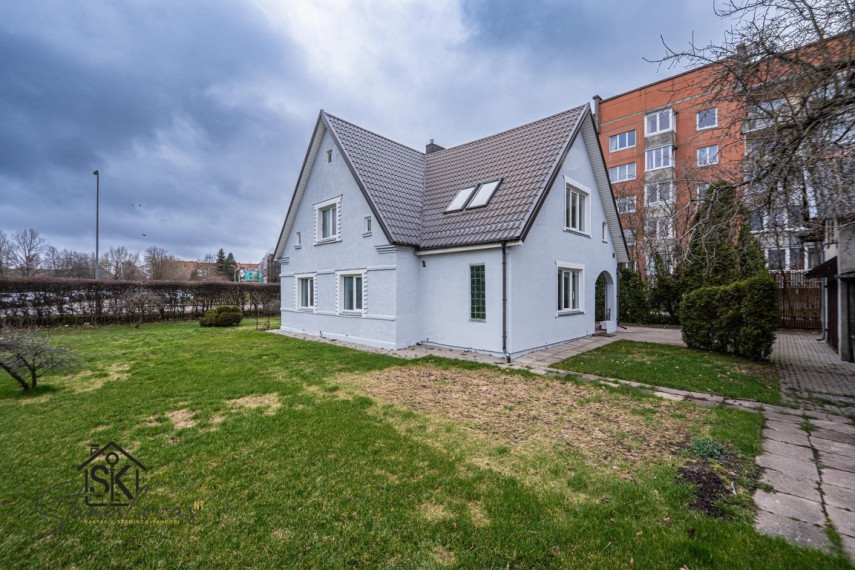 PARDUODAMAS NAMAS SU 12.34 A ŽEMĖS SKLYPU ŠILUTĖJE, ŽALGIRIO G. 17 33